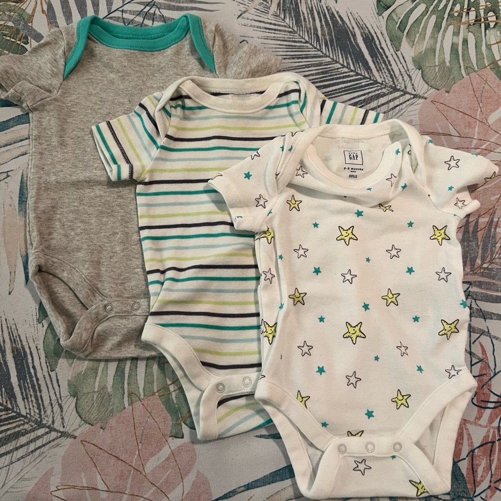 Baby GAP First Favorites Bodysuits 3 pack size 0-3 months